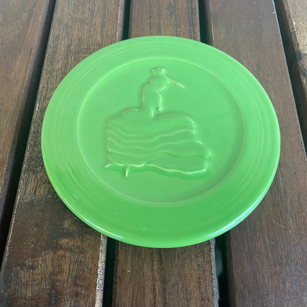 Vintage Shamrock Green Fiestaware Dancing Lady Trivet